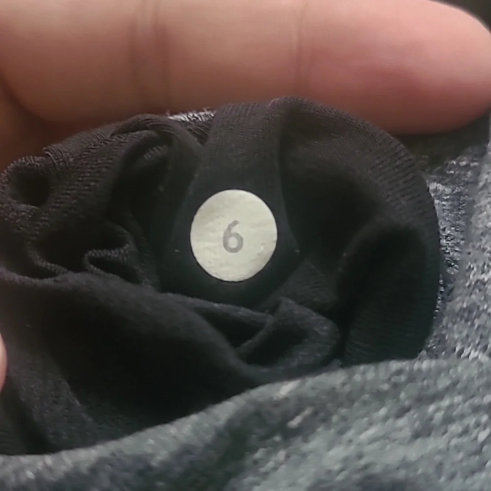 Lululemon That's A Wrap Cardigan Heathered Snow Slub Coal Sz 6